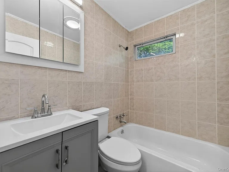 11 Edward Ave — Photo 14