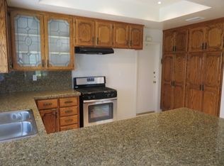 2830 Gibson St, Riverside, CA 92503