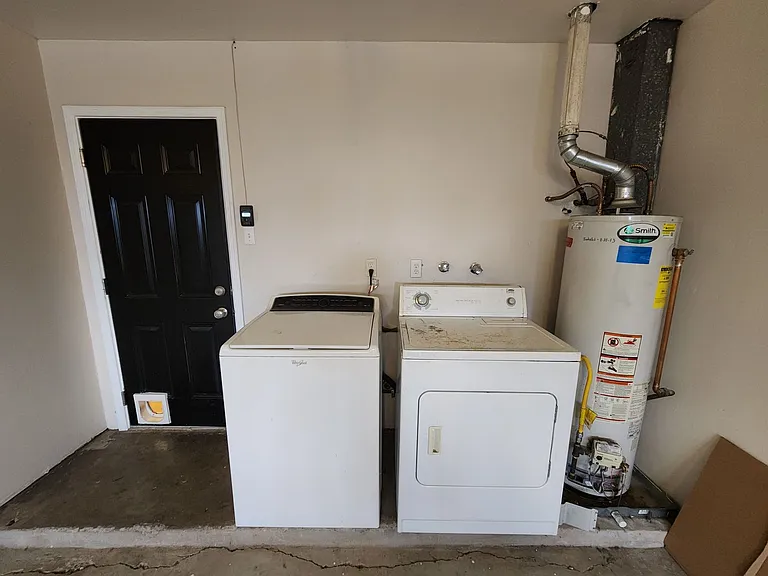 1795 Carlyle Dr — Photo 35