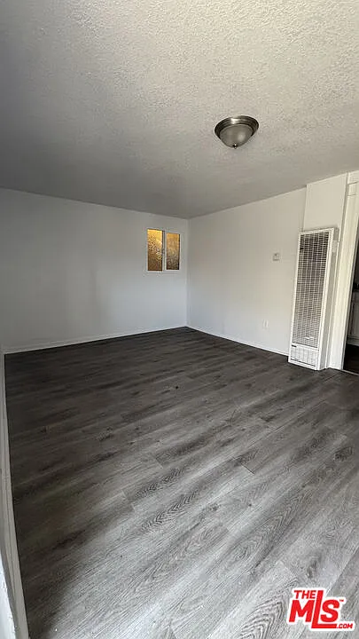 1 bed, 1.0 bath, 500 sqft, $1,800 — Photo 3
