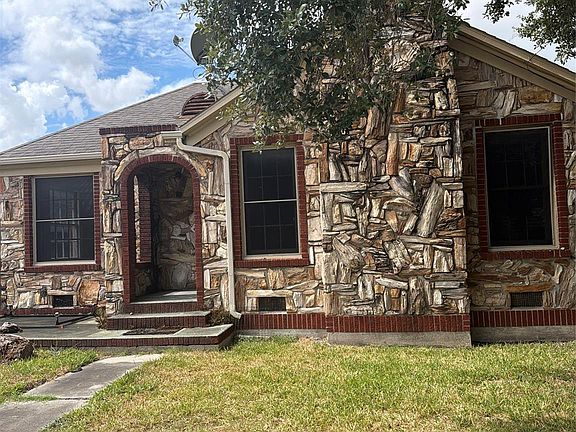 5th image of 508 Shaver St