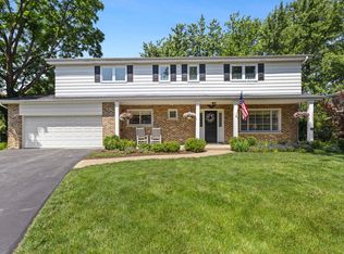 1240 Bar Harbor Ter, Northbrook, IL 60062