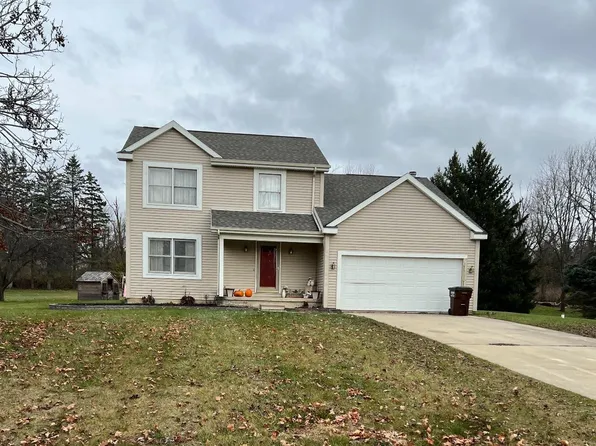 11072 Village Ln, Clinton, MI 49236