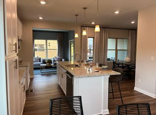 703 Brecklin Ln, Woodstock, GA
