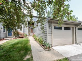 621 Watersedge Dr, Ann Arbor, MI