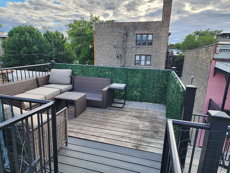 1102 N California Ave #2 — Photo 6