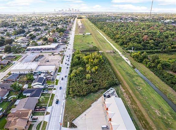 3rd image of Vacant Lot On Holmes Blvd