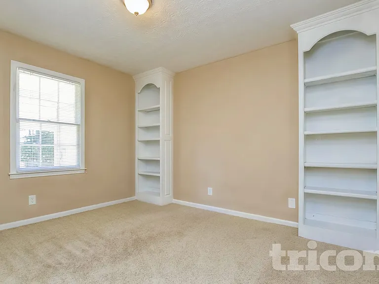 2318 Lawrenceville Suwanee Rd — Photo 10