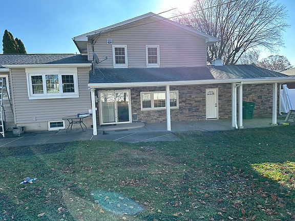 5th image of 1427 Oakland St
