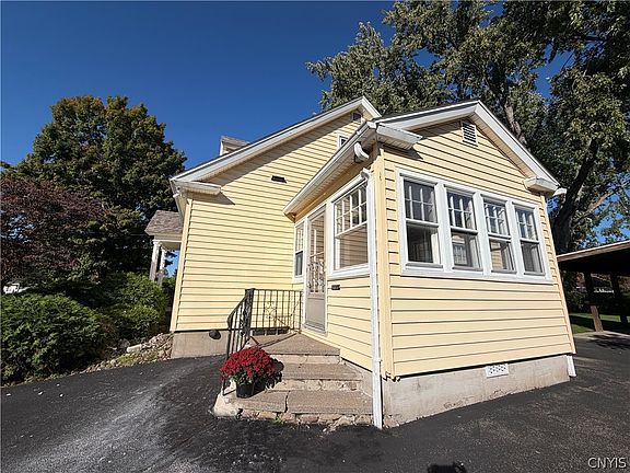 4th image of 1007 Valentine Ave