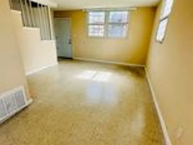 Great Hills Apartments — Photo 9