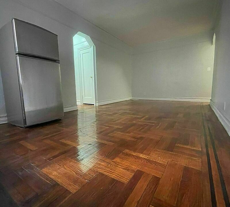 1st image of 415 Lefferts Ave #8BB
