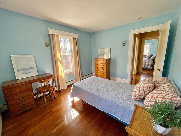 5th image of 215 Hartsdale Ave