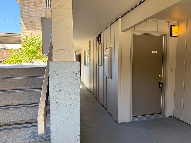 Emerson — Photo 20