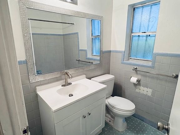 5th image of 1890 NE 157th Ter #1
