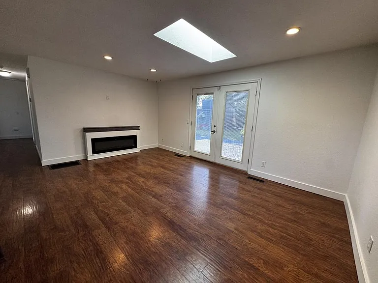 33691 NE Karen Pl — Photo 6