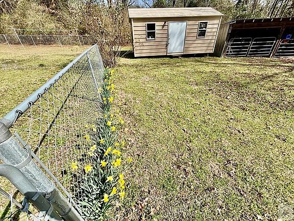 5th image of 8642 Tennessee Rd