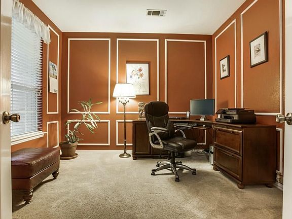 5th image of 4136 Crescent Dr