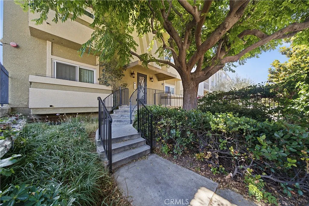 2 bed, 1024 sqft, $3,250 — Photo 4