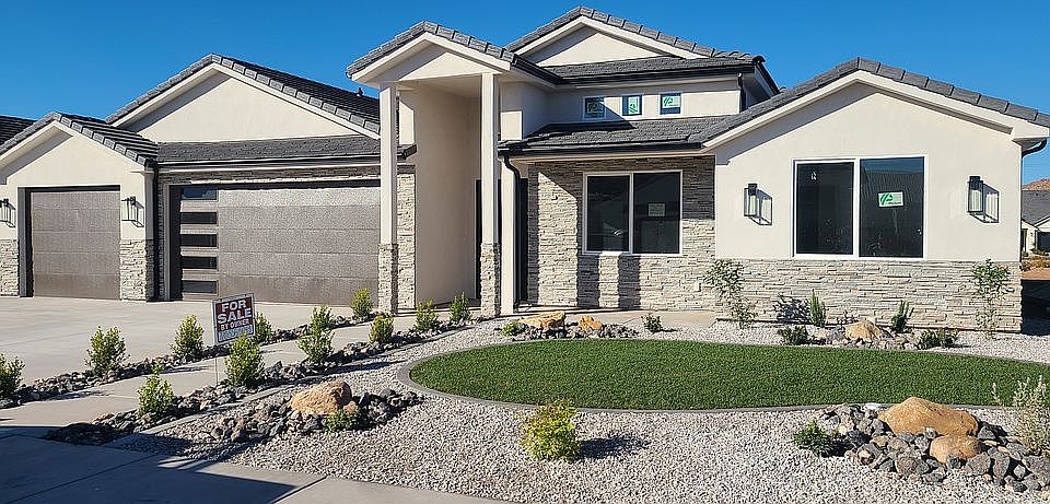 2048 S 3940 E, St George UT 