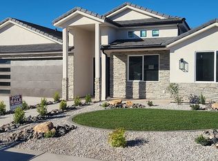 2048 S 3040 E, St George, UT 84790