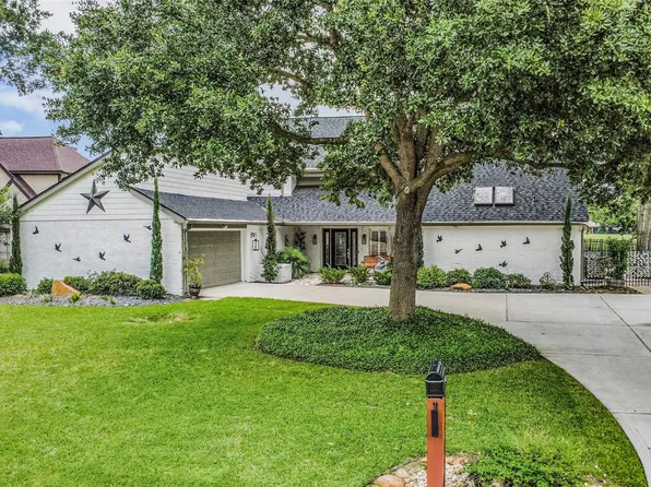 7210 Winding Walk Dr, Houston, TX 77095