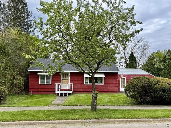 428 Cleveland Ave, Oneida, NY 13421