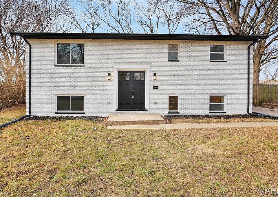 1st image of 3124 Yale Dr
