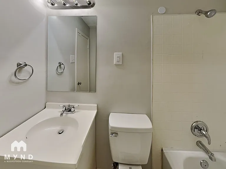4734 Bradford Dr — Photo 15