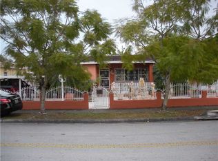 702 SE 9th Pl, Hialeah, FL 33010
