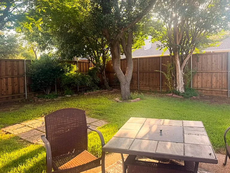 9021 Norman Dr — Photo 1