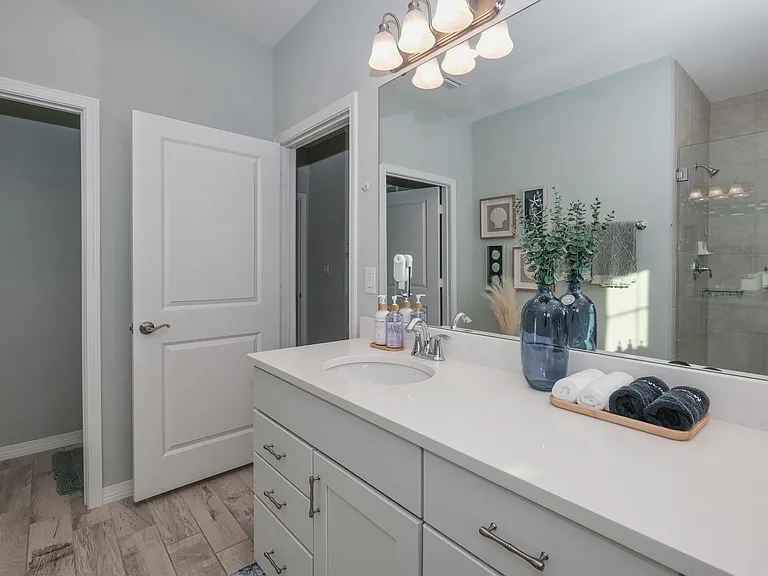 6600 Carlinga Dr — Photo 11