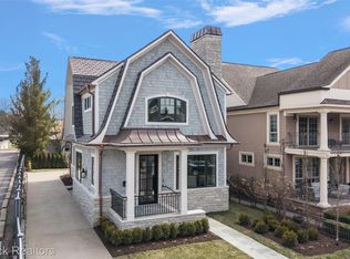 535 Henrietta St, Birmingham, MI 48009