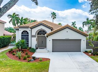 10320 Santiago St, Cooper City, FL 33026