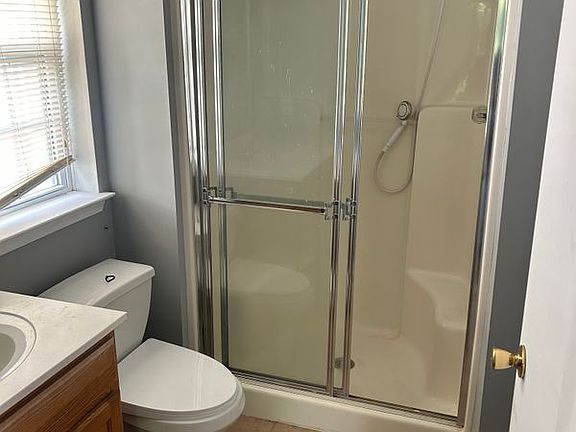 4th image of 83 Jordan Ln