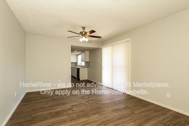 4 bed, 2.0 bath, 1733 sqft, $2,080 — Photo 3