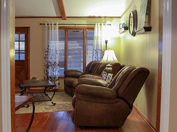 4th image of 8518 Jordan Dr