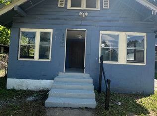 3607 E 61st St, Kansas City, MO 64130