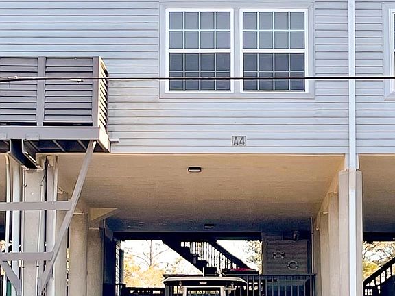 2nd image of 695 A4 Mashes Sands Rd #A4