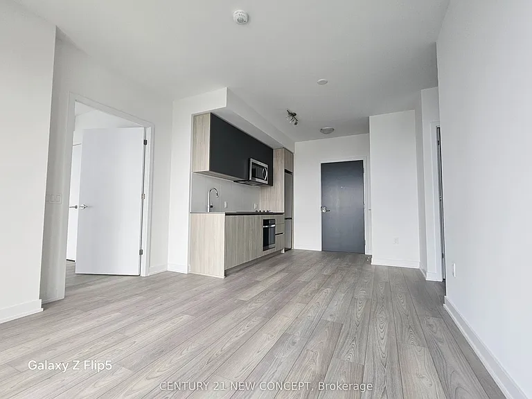 5858 Yonge St #3010 — Photo 4