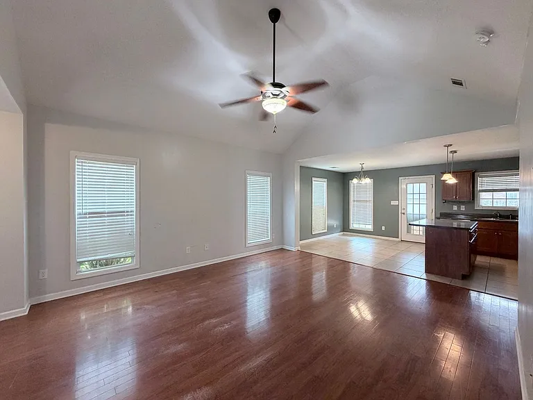 1074 Grove Landing Ln — Photo 10