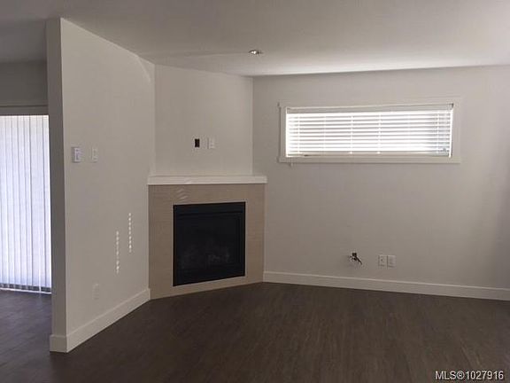 5th image of 518 Steeves Rd