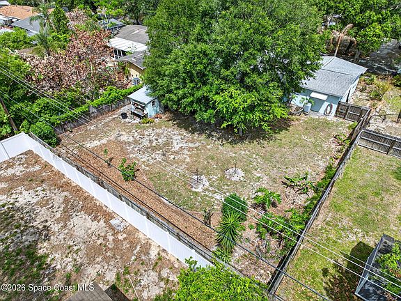 5th image of 2737 Cherbourg Rd