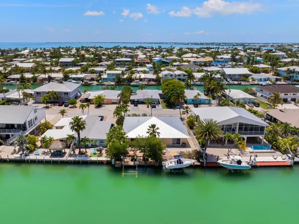 440 9th St, Key Colony Beach, FL 33051