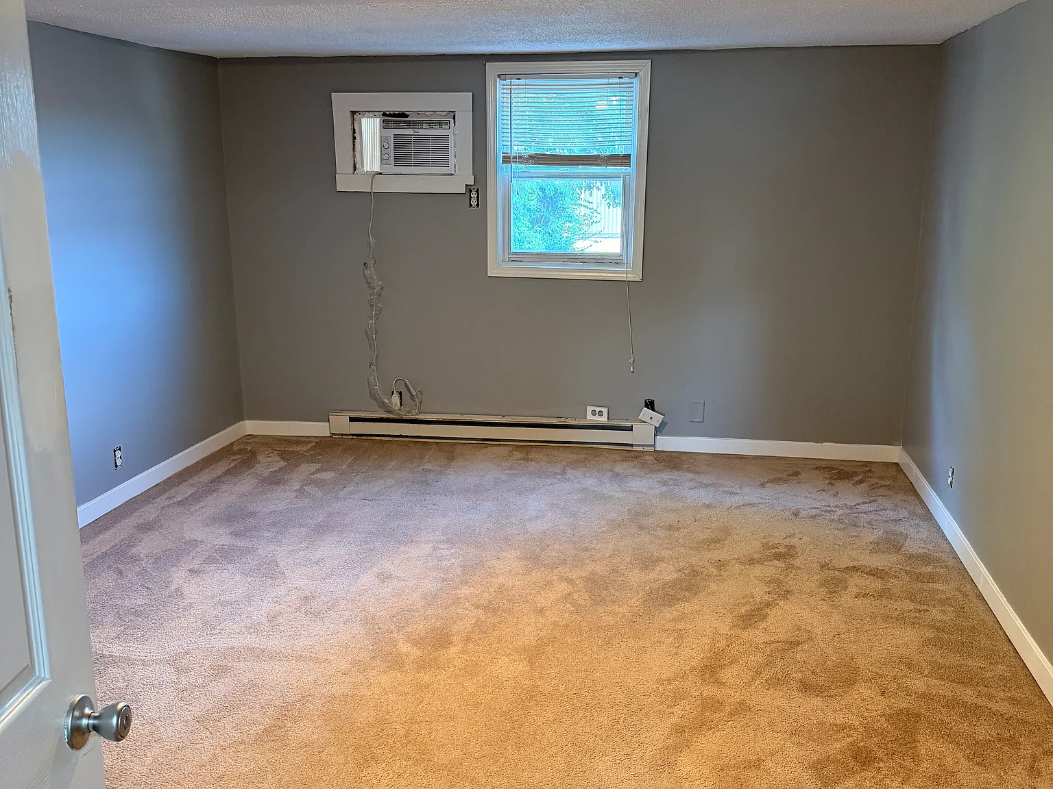 2 bed, 920 sqft, $950 — Photo 3