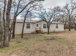 1126 Oak Hill Rd, Valley View, TX 76272