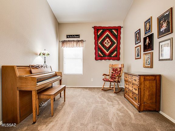 3rd image of 8268 N Freshwater Ln