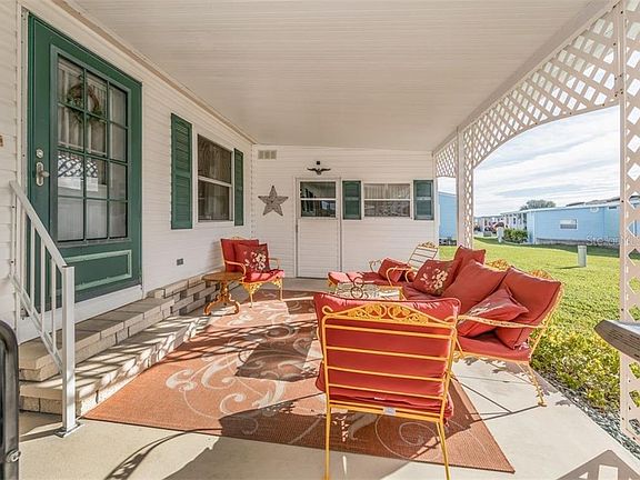 4th image of 556 Portside Dr