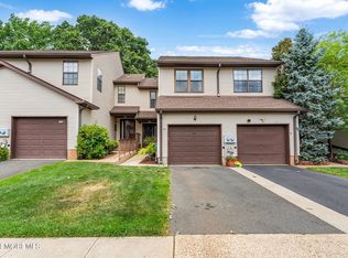175 Longwood Dr, Manalapan, NJ 07726
