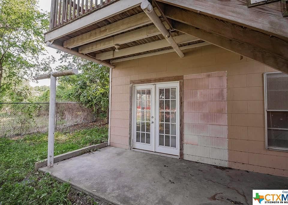 631 E Pearl St, Goliad, TX 77963 Zillow